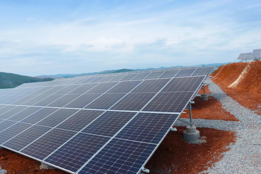 特大喜讯！由EBET易博集团承建湖南省墟落振兴树模项目——大元村光伏电站21日完工……