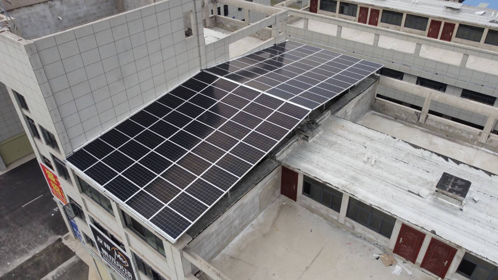 天下首份！勉励全民装光伏，，，政府宣布建议书